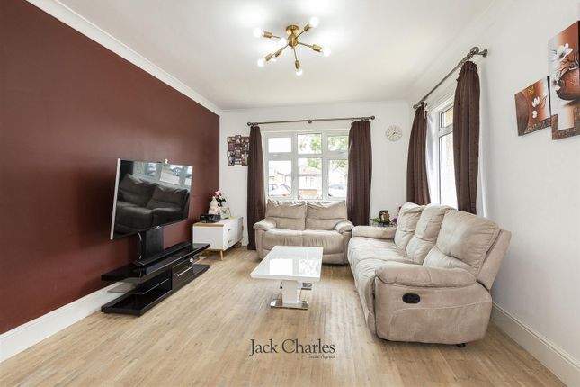 37, Thorpe Avenue, Tonbridge photo 2