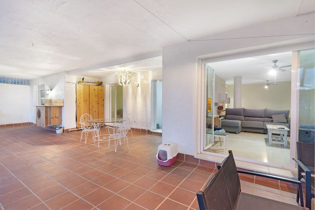 Apartment for sale in La Duquesa, Manilva, Malaga