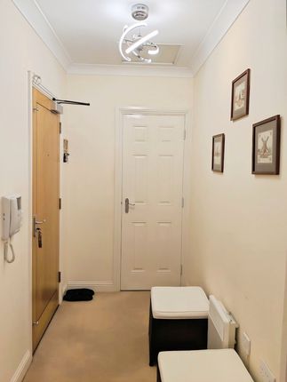 Wellsfield, Bushey photo 2