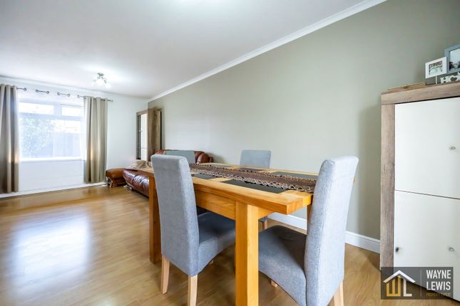 6, Coed Pwll, Caerphilly photo 4