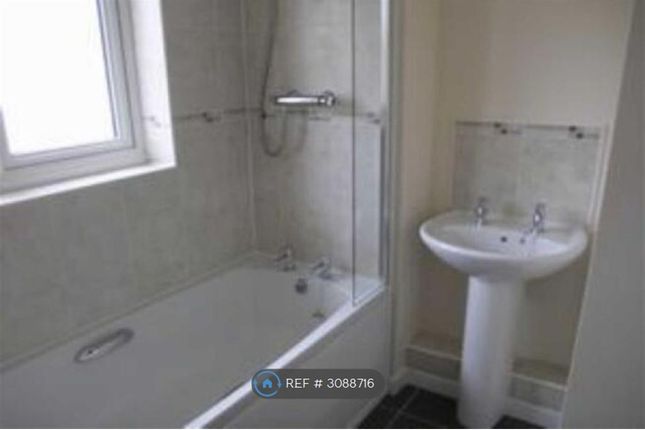 Horse Chestnut Close, Chesterfield photo 3