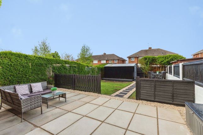 190, Kitchener Crescent, Dorset photo 4