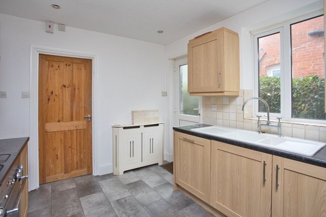 97, Morehall Avenue, Folkestone photo 4