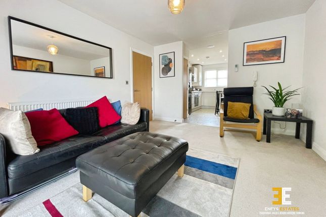 10,First Floor Apartment, Cae'r Llynen, Llandudno Junction photo 3