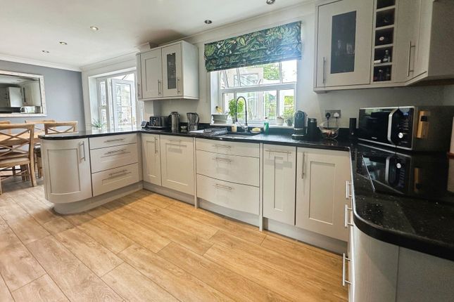 47, Brandon Road, Fleet photo 3