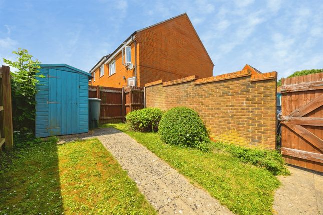 27, Tunbridge Way, Ashford photo 2