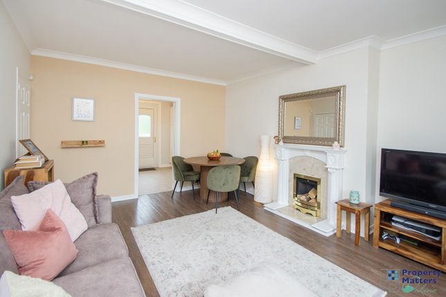 21, Waverley Avenue, Kilmarnock, KA1 photo 3