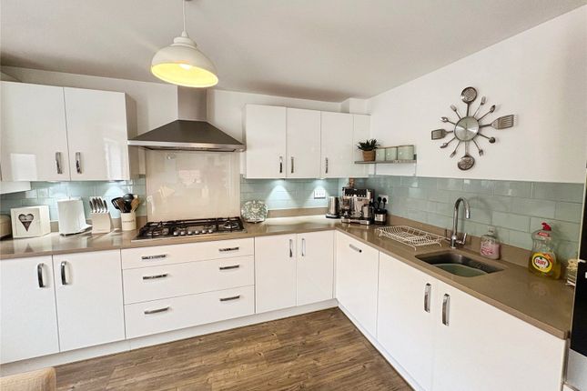 30, Harrison Crescent, Angmering photo 4