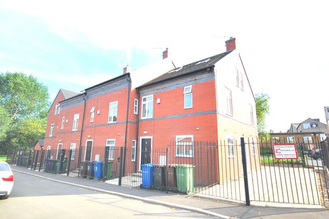 Shared accommodation to rent in St. John Street, Pemberton, Wigan