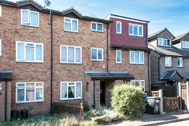 Brangwyn Crescent, Colliers Wood, London SW19, 1 bedroom maisonette for ...