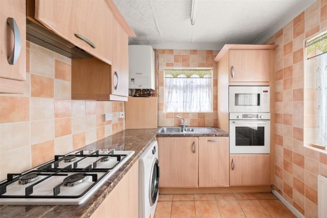 194, Grosvenor Avenue, Hayes photo 5