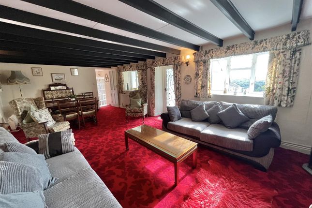 Country house for sale in Reynoldston, Swansea