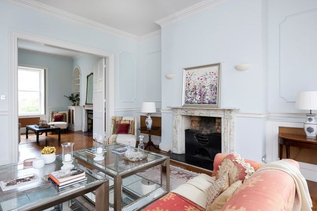 Town house for sale in St James's Square, Bath