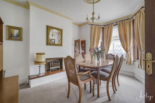 121, Havard Road, Llanelli photo 2