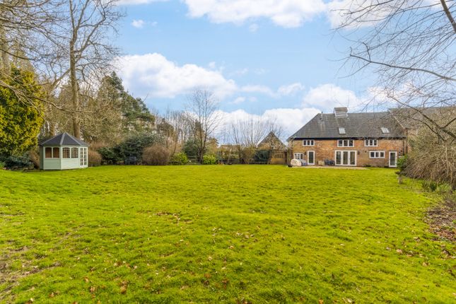 5 Home Farm Court, Putteridge Park, Hertfordshire photo 3