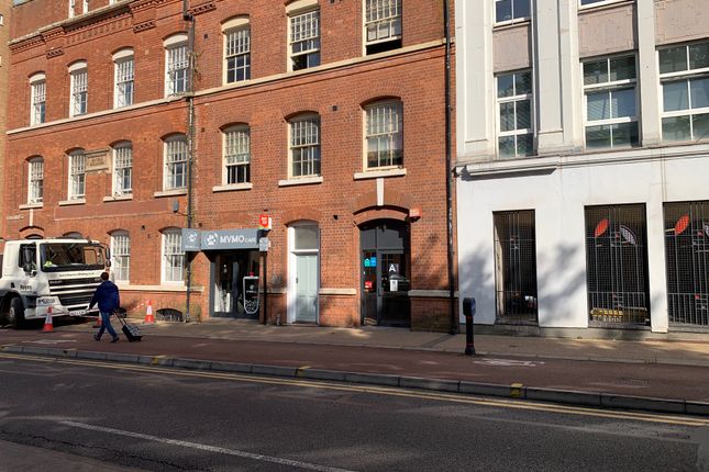 Thumbnail Retail premises to let in Retail/Cafe Unit To Let, 17 Newarke Street, Leicester, Leicester