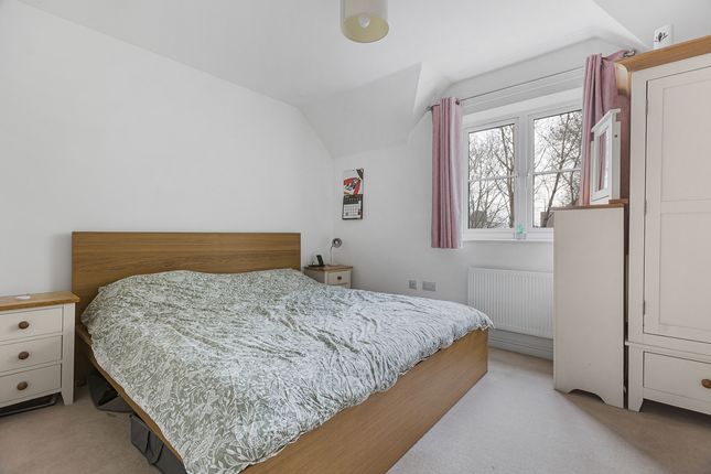 11, Crown Close, Wantage photo 4