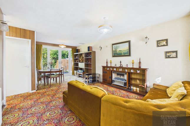 5 Burton Close, Coventry photo 3