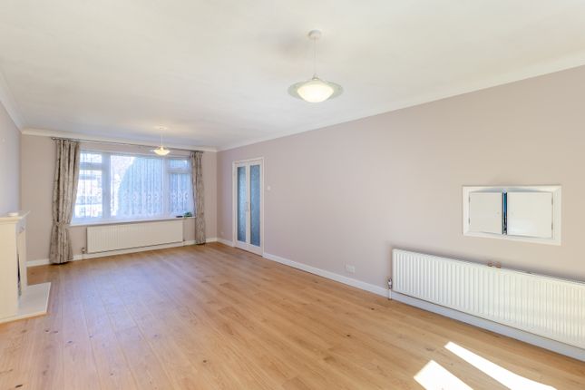 8643607-Interior12