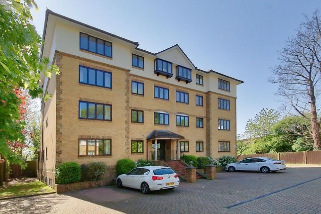 Flat to rent in Burlington Gate, Rothesay Avenue, Wimbledon Chase