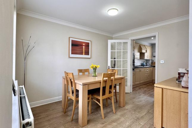 21, Fayrewood Drive, Great Leighs, Chelmsford photo 3