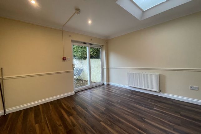56, Truro photo 3