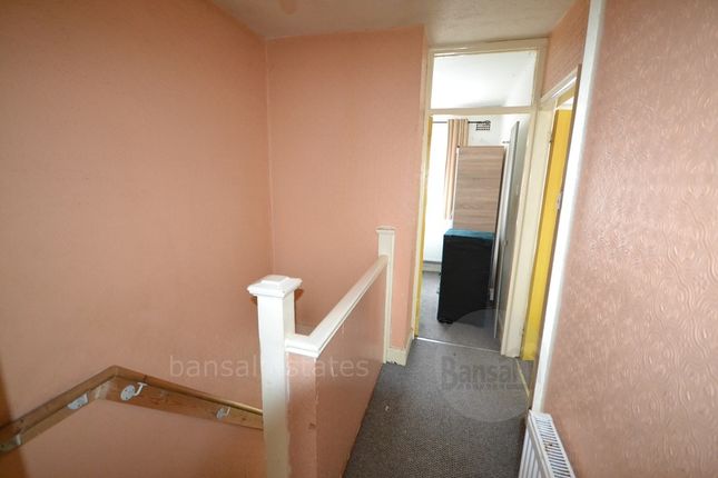 104, Cheveral Avenue, Coventry photo 5