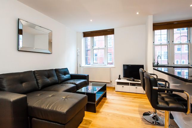 Flat to rent in Page Street, London, UK
