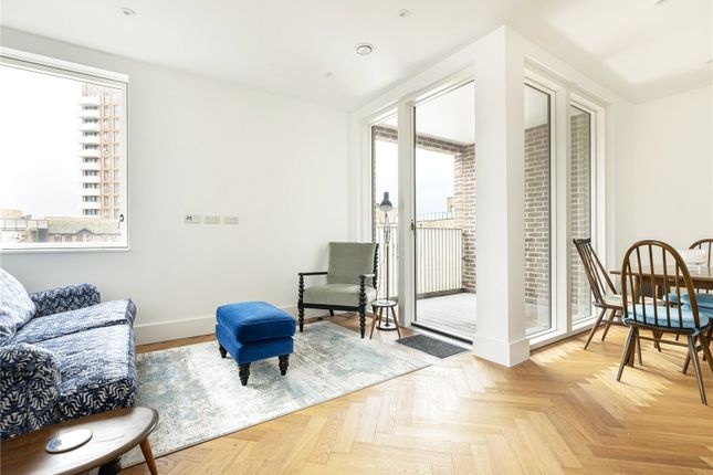 Flat for sale in 67 Drummond Road, Croydon