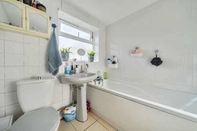 27, Hopewell Street, Gloucestershire photo 4