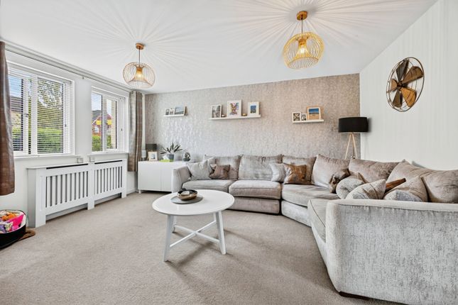10, Berrywood Drive, Northamptonshire photo 4