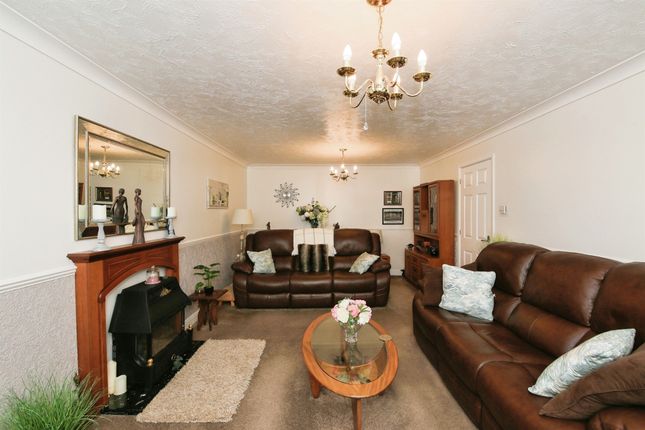 Property for sale in Ascot Drive, Dogsthorpe, Peterborough