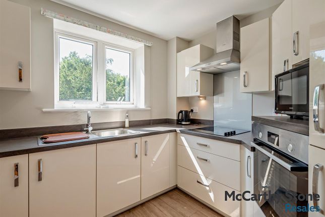 33 Shackleton Place, Bath Road, Devizes photo 4