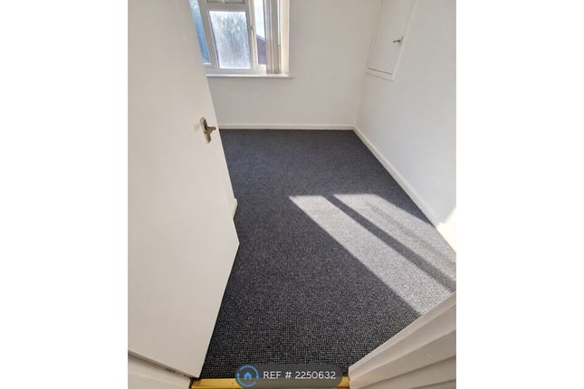 Carden Close, Liverpool photo 3