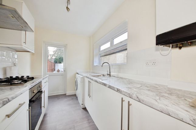 29, Birkbeck Road, Essex photo 2