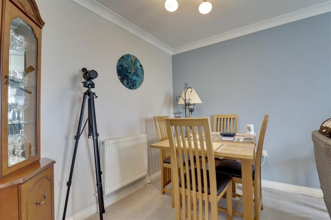 9 Ross House, 60 Marine Parade West, Lee-On-The-Solent photo 3