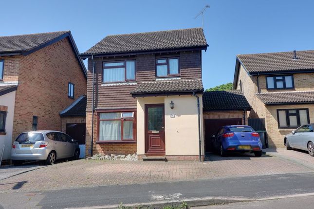 Thumbnail Detached house for sale in Ramblers Way, Tempest, Waterlooville