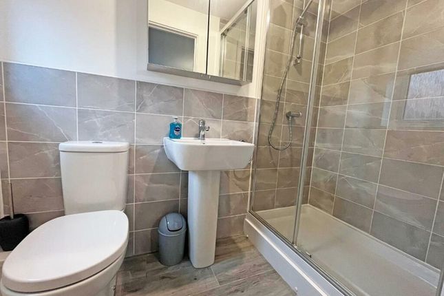 3, Theodore Close, Peterborough photo 4