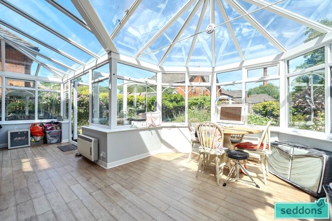 18, Culm Valley Way, Cullompton photo 4