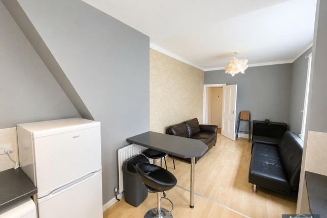 Devonshire Place, Newcastle upon Tyne photo 2