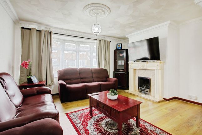 26, Mill Crescent, Hebburn photo 2