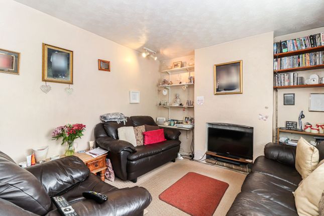 90 Weymouth Street, Hemel Hempstead photo 2