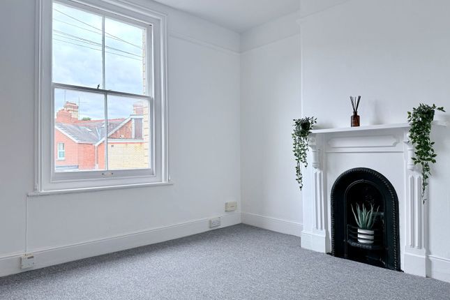 1,Flat 2, Chelston Road, Newton Abbot photo 2