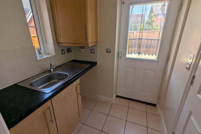 1, Provan Court, Ipswich photo 3