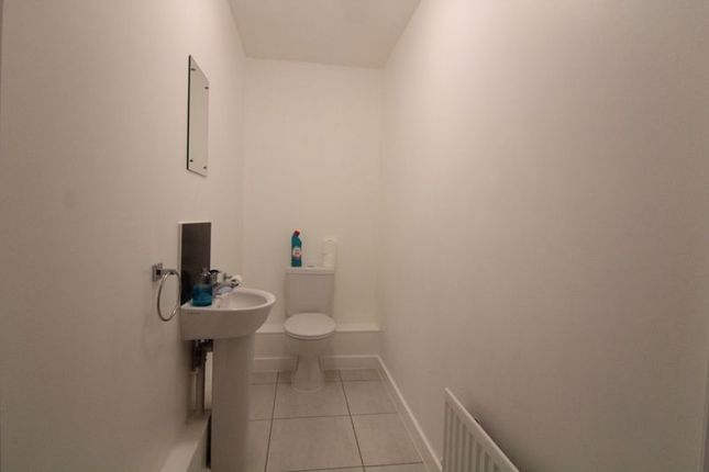 End terrace house for sale in Farley Meadows, Luton