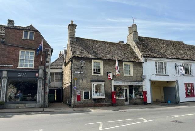 Thumbnail Flat to rent in High Street, Lechlade