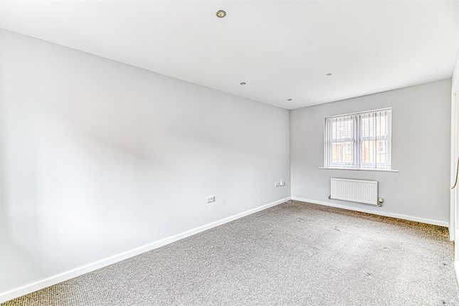 Flat to rent in Bourchier Way, Grappenhall, Warrington