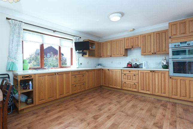 5 Cedar Grove, Shrewsbury photo 3