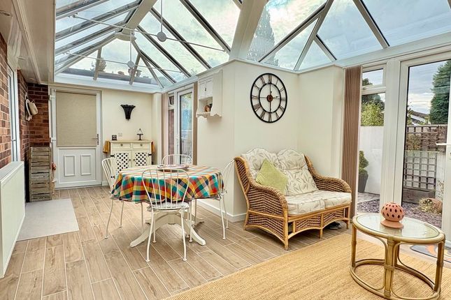 3, Beechcroft Court, Newport photo 4