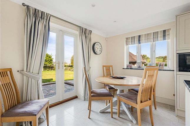 11A,, Main Road, Calne photo 4
